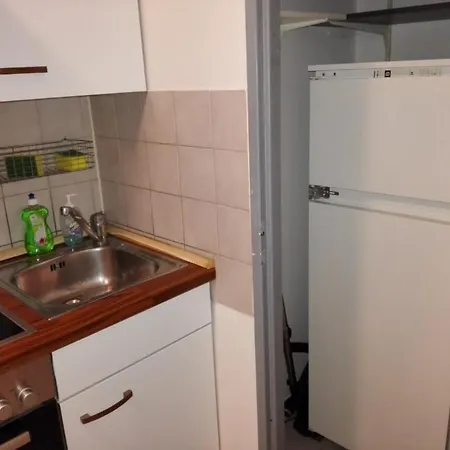 Appartement Flat, 5 Min To Train, 15 Min To Center *